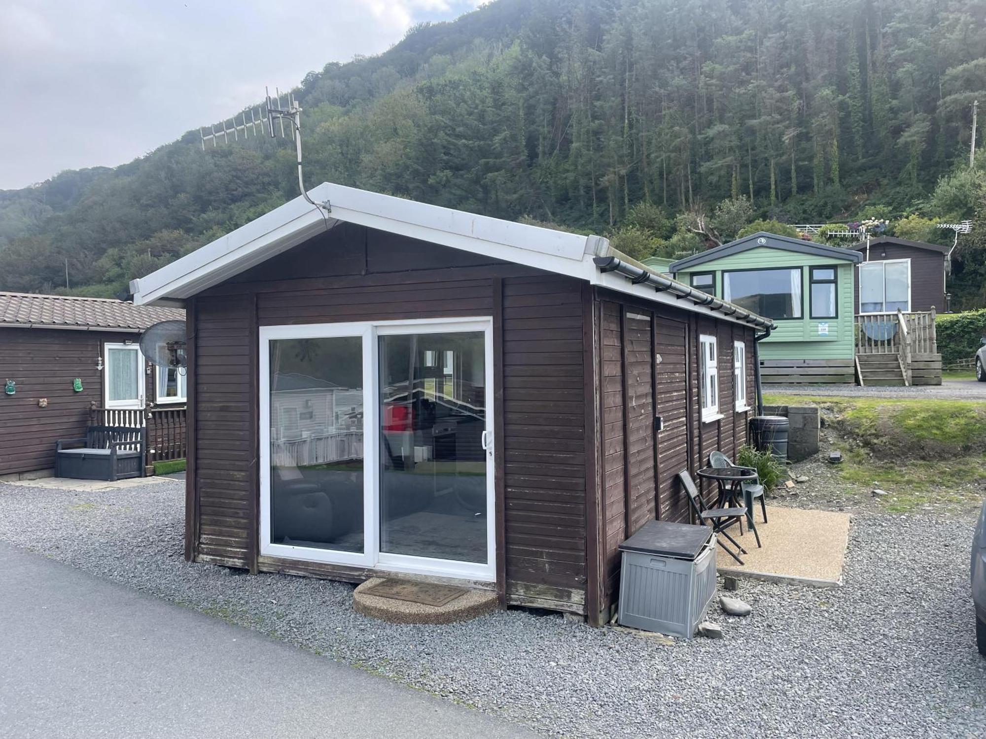 Charming Chalet Nestled In Heart Of Clarach Bay 애버리스트위스 외부 사진